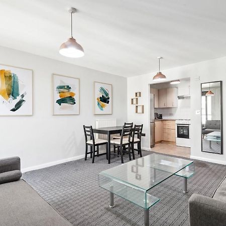 Docklands Cozy View Apartment Лондон Екстериор снимка